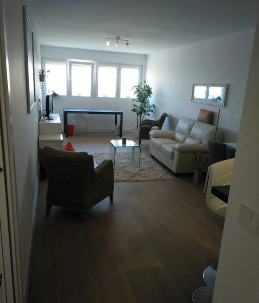 Stylish One-Bed Apartment with Pool in University City, Madrid
