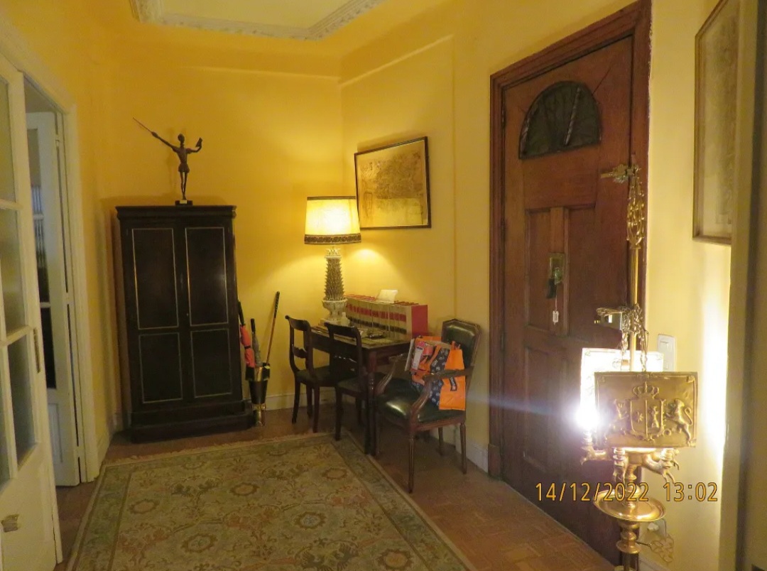 Spacious 4-Bed Apartment for Renovation in Almagro, Madrid