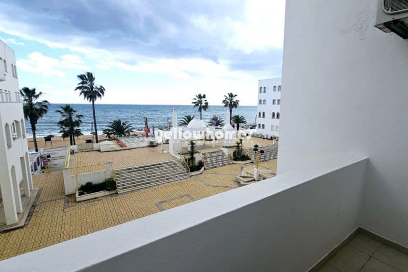 Seafront Two-Bedroom Apartment with Ocean Views in Quarteira