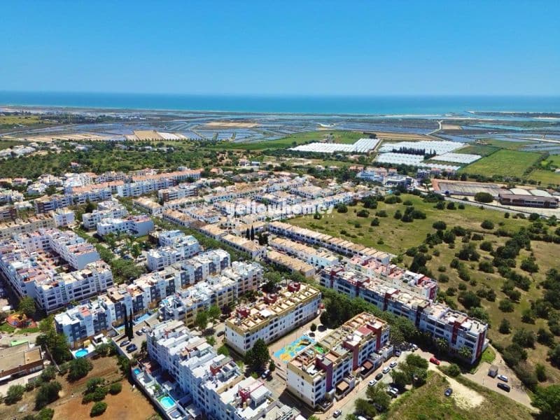Spacious Three-Bed Penthouse with Rooftop Terrace in Tavira