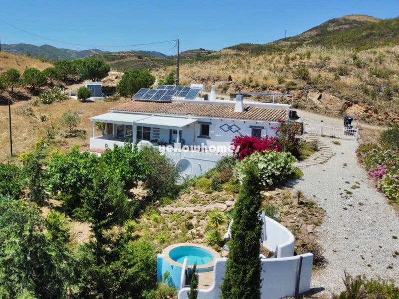 Charming Two-Bed Villa with Plunge Pool and Sea Views near Tavira