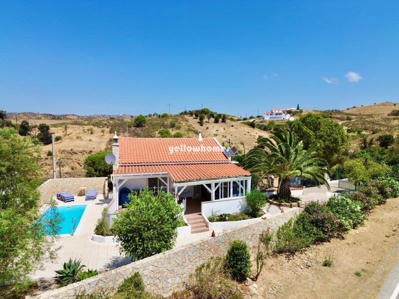 Two-Bedroom Villa with Spacious Garden near Tavira