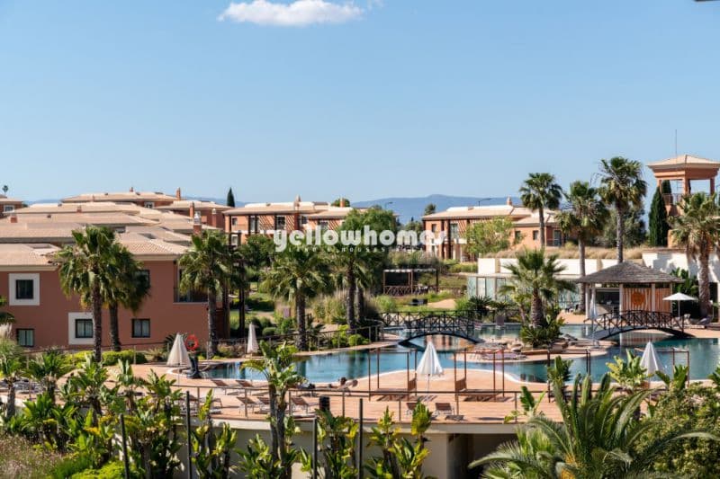Two-Bedroom Apartment in Resort near Carvoeiro's Beaches