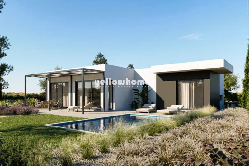 Elegant Three-Bedroom Golf-Front Villa with Pool in Silves