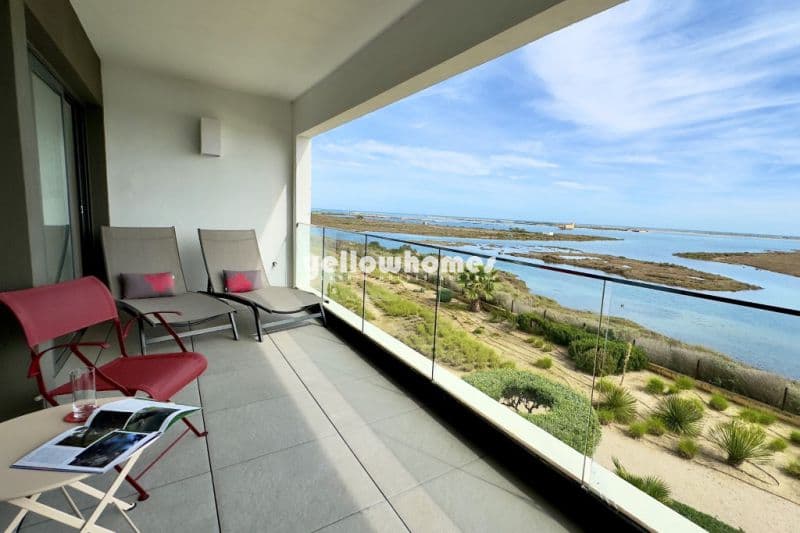 Stylish 2-Bedroom Seaside Apartment with Stunning Ria Formosa Views