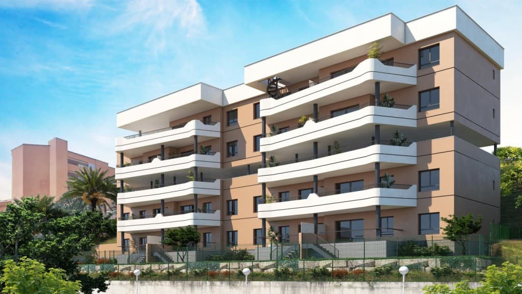Two-Bed Apartment with Communal Pool in Fuengirola