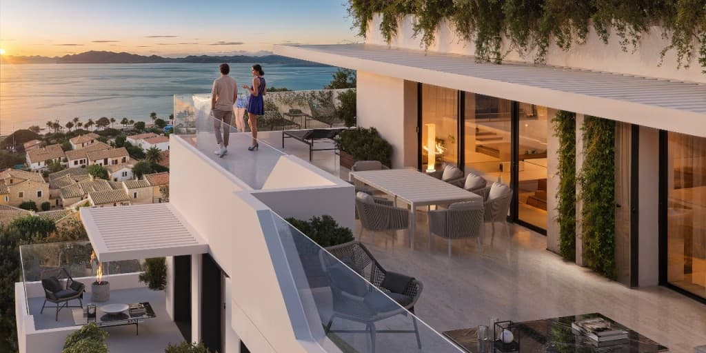 Stunning 3-Bed Penthouse with Sea Views in Mijas Costa