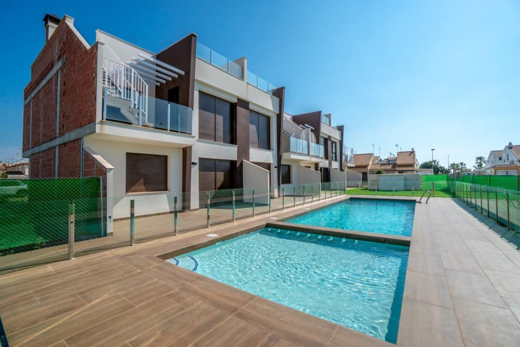 New Two-Bed Penthouse with Rooftop Solarium in San Pedro del Pinatar