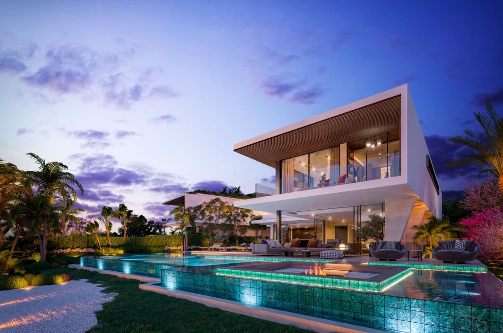 Outstanding Five-Bed Villa with Spa on the Golden Mile