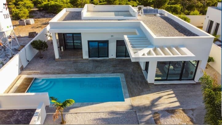 Modern Three-Bed Villa with Sea Views in Elche