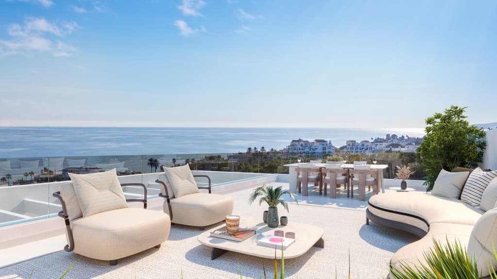 Three-Bed Duplex Penthouse in Estepona with Sea Views