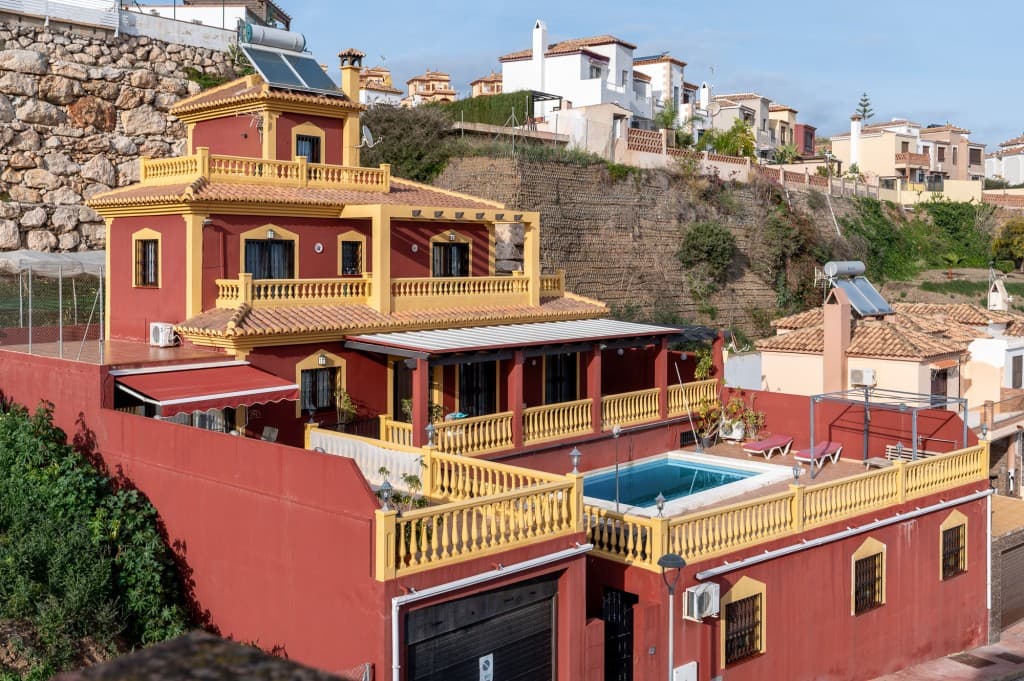4-bed Villa in Torrox