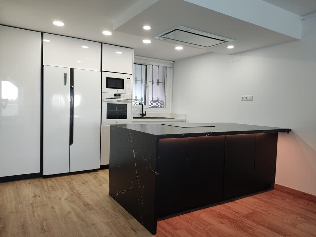 Renovated Three-Bed Duplex with Garden in Mijas Pueblo