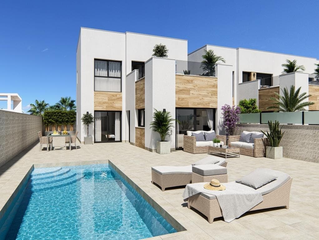 New 3-Bedroom Villa with Swimming Pool in Benijófar