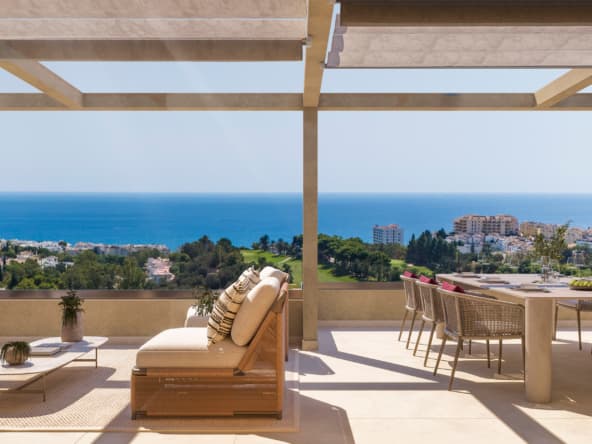Modern Two-Bedroom Apartment with Sea Views in Benalmádena
