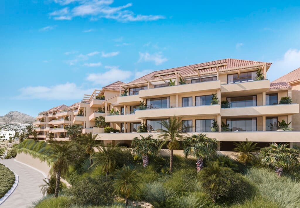 Luxurious Three-Bed Duplex Apartment in Benalmádena