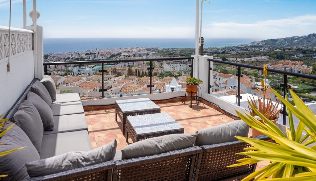 2-bed Atico - Penthouse in Nerja