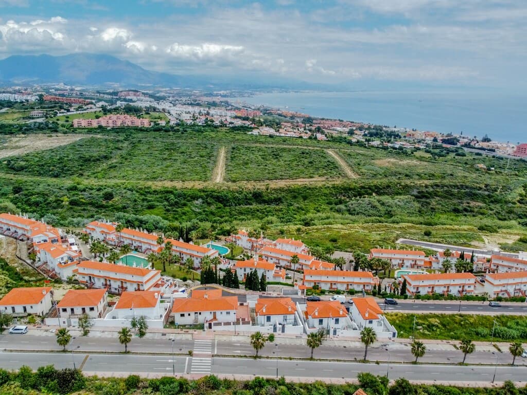 2-bed Apartment in Manilva