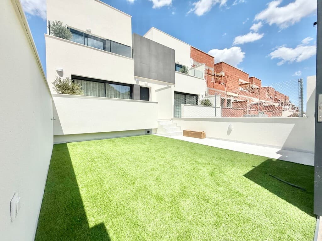 3-bed Townhouse in Alicante