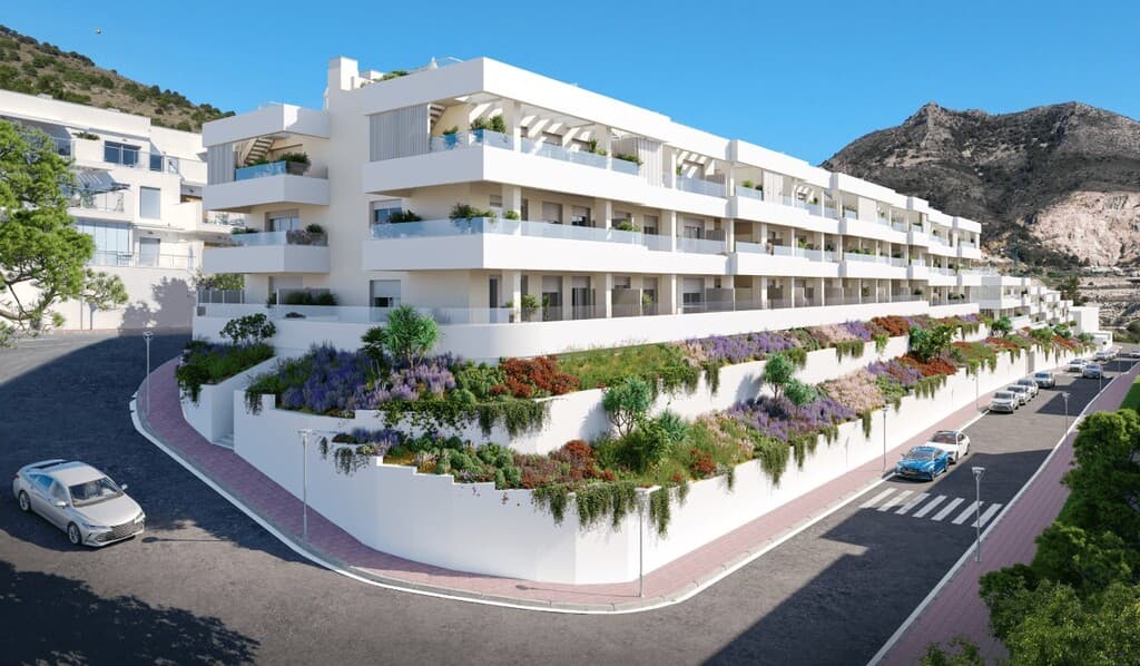 Modern Two-Bed Apartment in Gated Community, Benalmádena