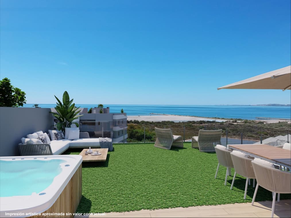 Spacious Three-Bed Penthouse Just 100 Metres from the Beach