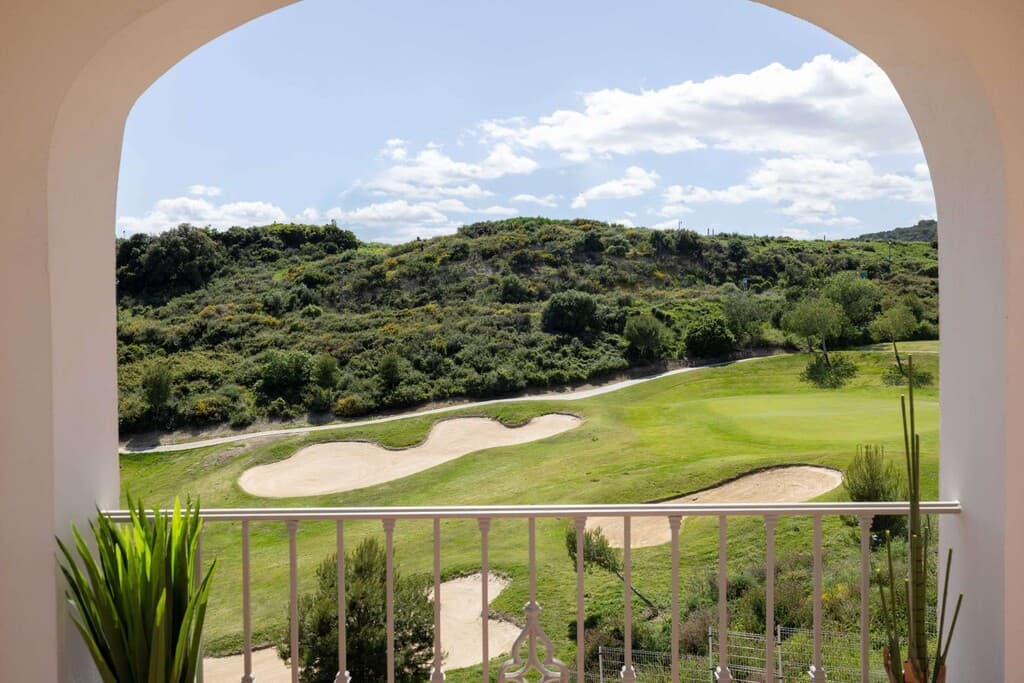 Newly Finished Three-Bed Townhouse with Sea Views in Estepona