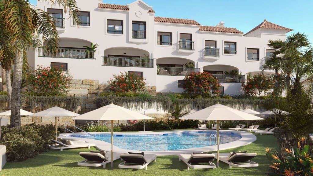 Modern Three-Bed Townhouse with Golf Views in Estepona