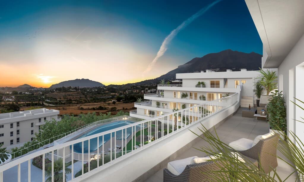 Three-Bedroom Apartment in Luxury Development in Fuengirola