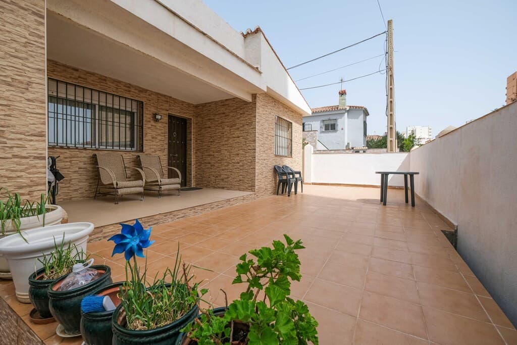 6-bed Semi-Detached in Fuengirola