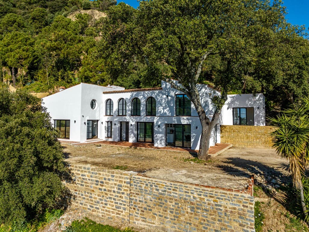 5-bed Villa in Casares