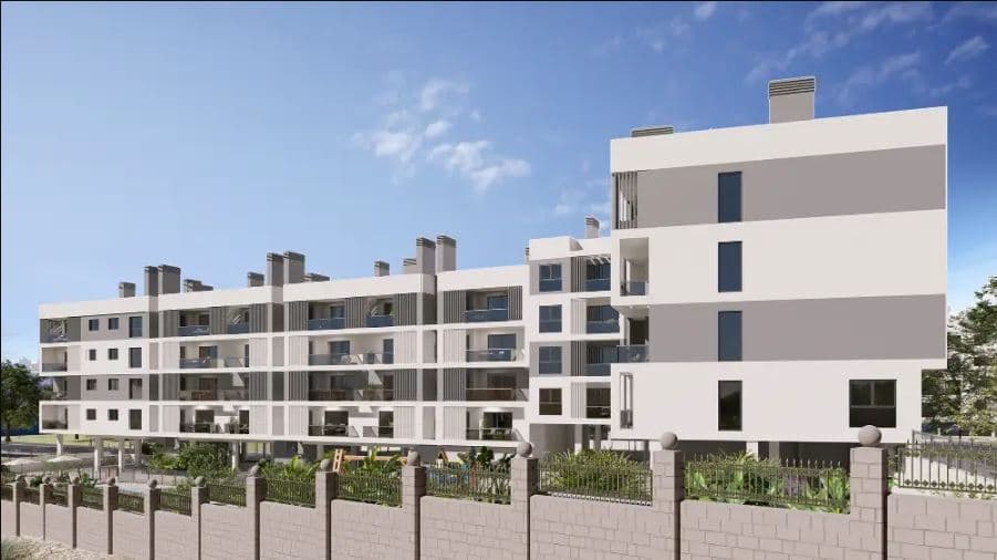 Modern Two-Bed Apartment with City Views in Alicante