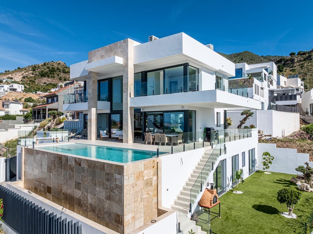 4-bed Villa in Benalmádena