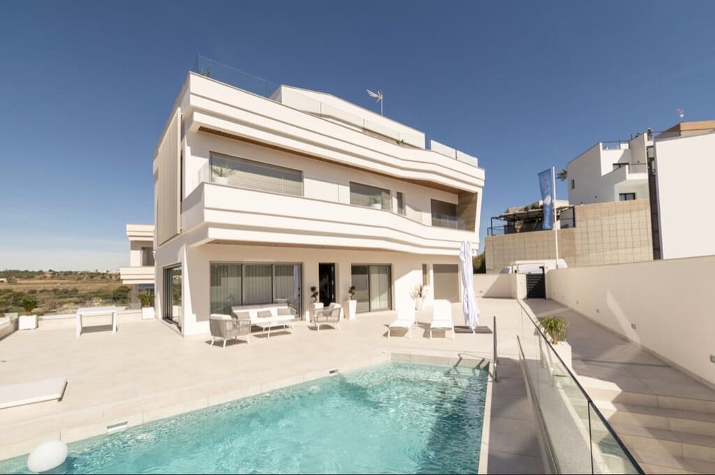 4-bed Villa in Orihuela