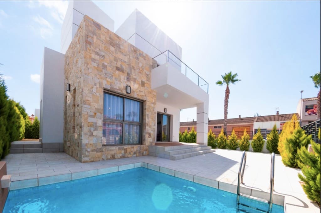 3-bed Villa in Los Alcázares