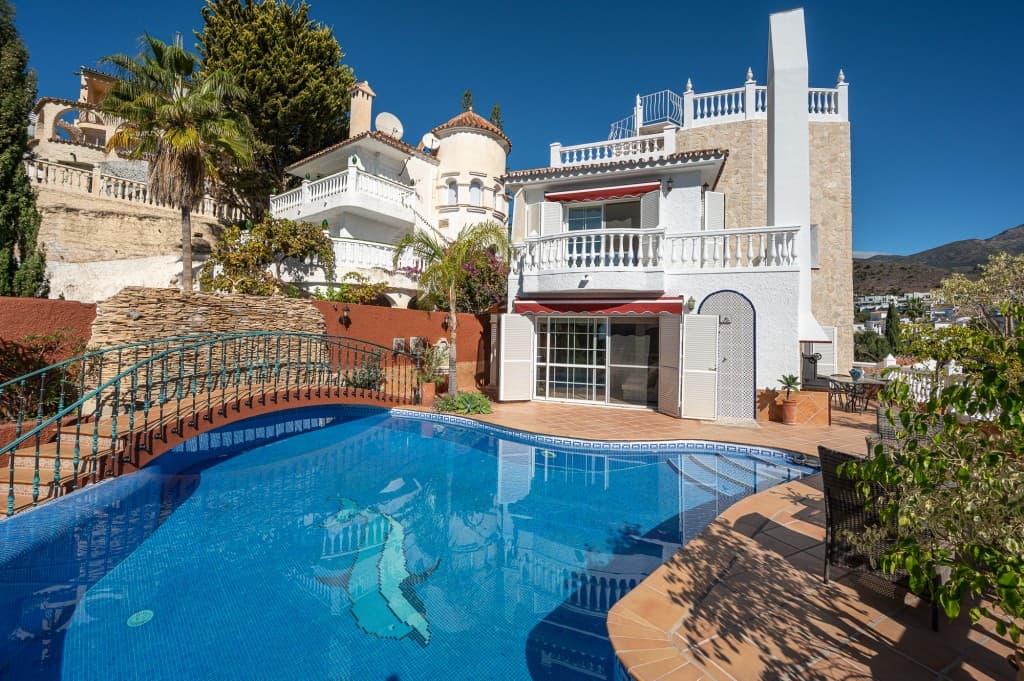 4-bed Villa in Nerja