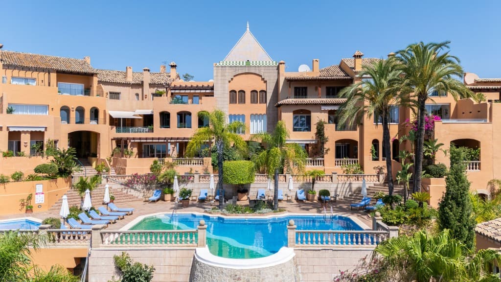 3-bed Atico - Penthouse in Nueva Andalucia