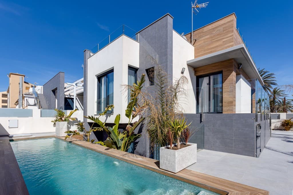 4-bed Villa in Torrevieja