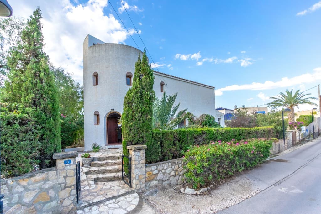 6-bed Villa in Alicante