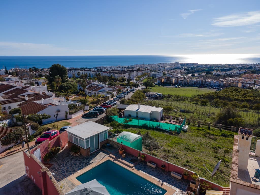 6-bed Villa in Nerja