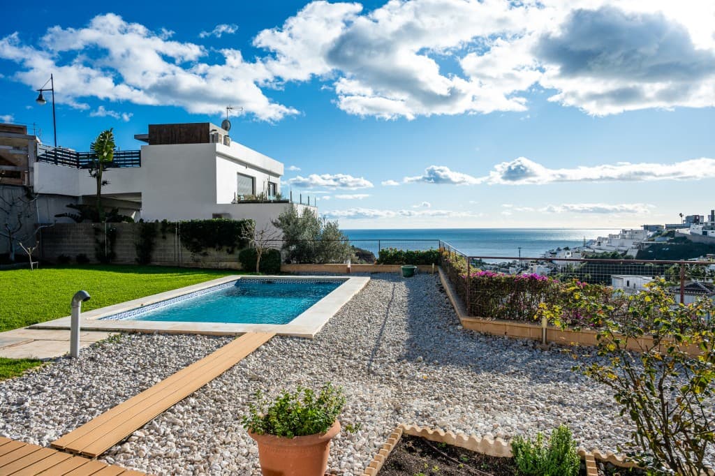 3-bed Villa in Torrox