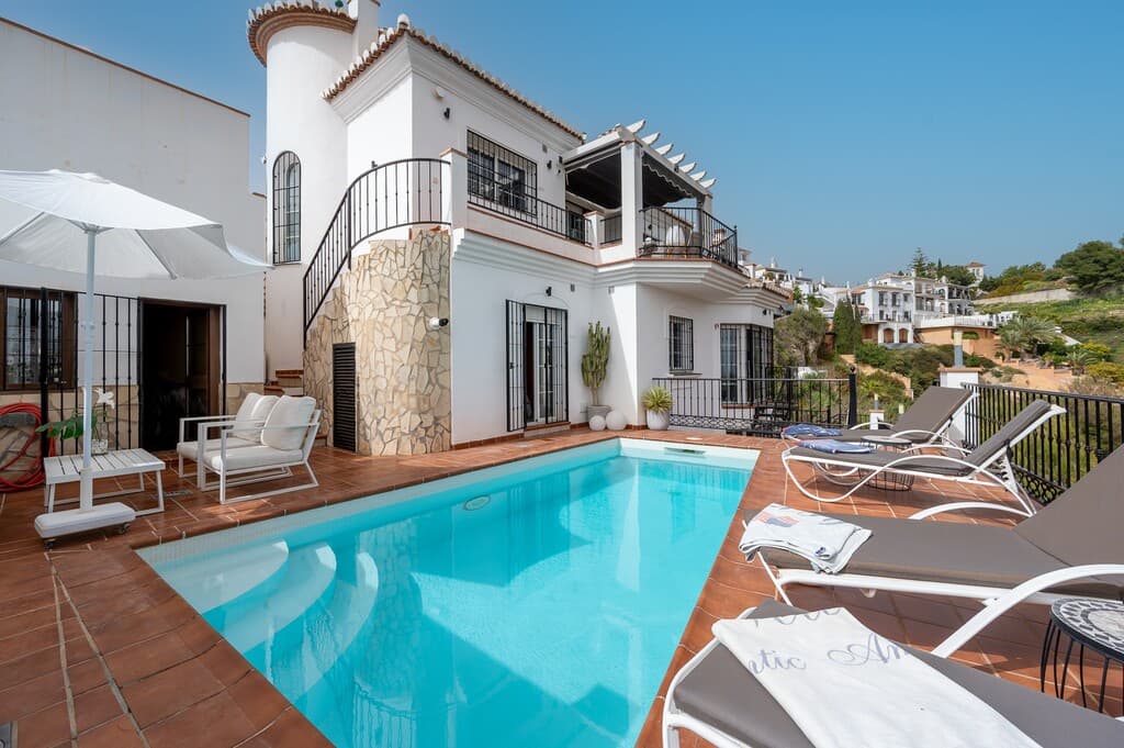 5-bed Villa in Frigiliana