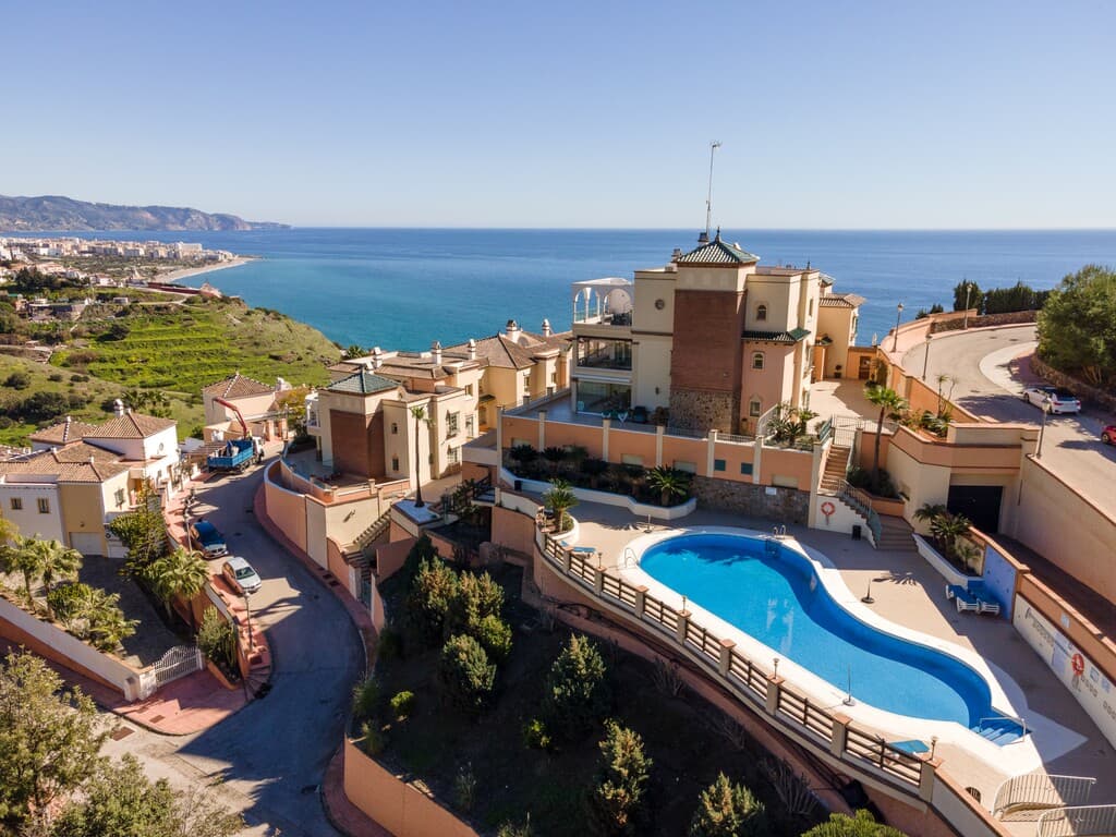 2-bed Apartment in Nerja