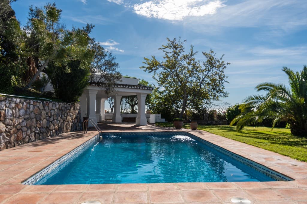7-bed Villa in La Herradura