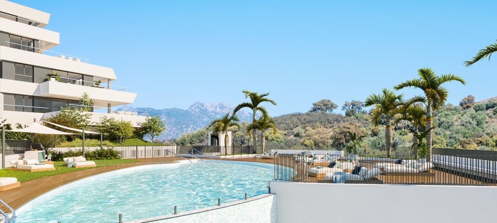 3-bed Apartment in Los Monteros