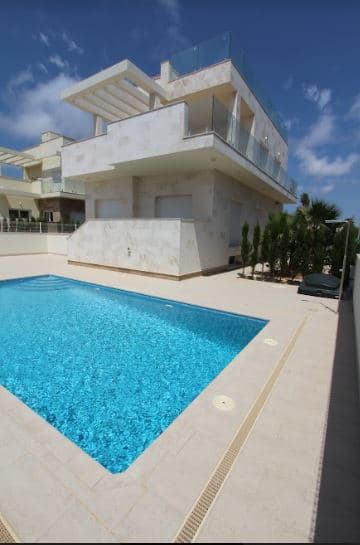 4-bed Villa in Orihuela