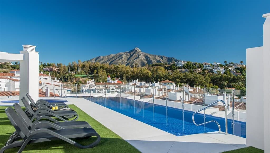 3-bed Apartment in Nueva Andalucia