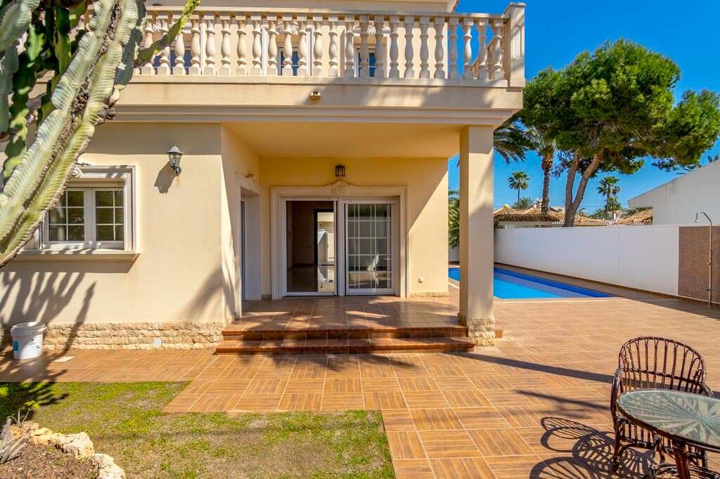 4-bed Villa in Orihuela