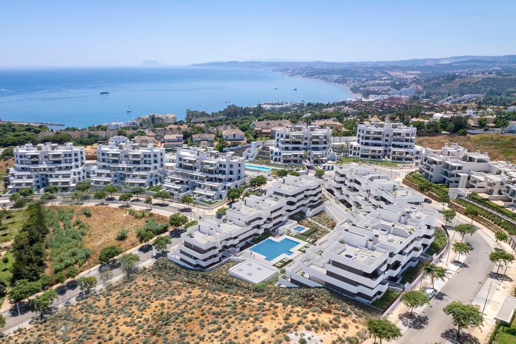 2-bed Apartment in Estepona