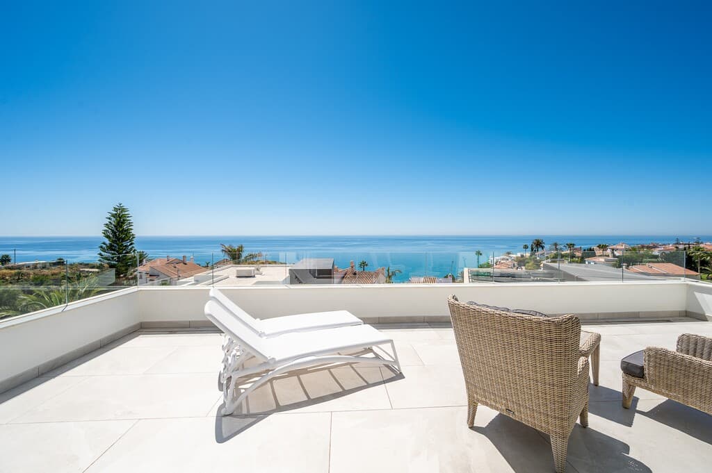4-bed Detached Villa in Nerja