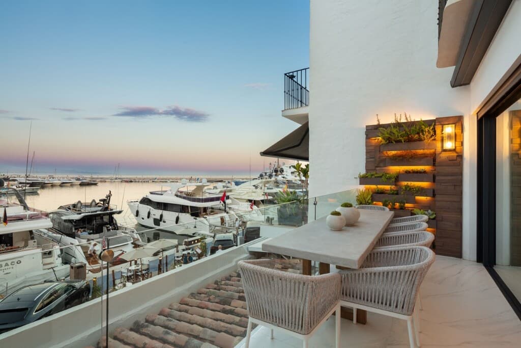 3-bed Apartment in Puerto Banús